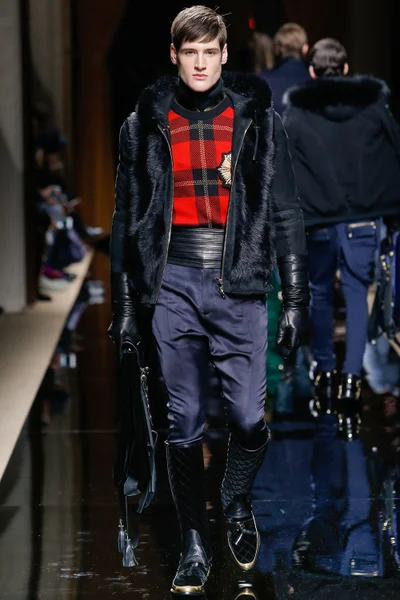Look 13